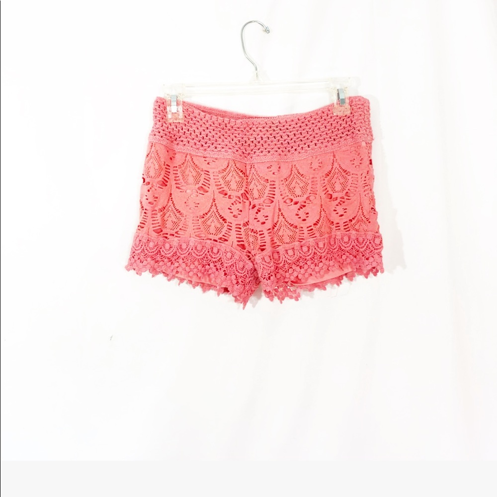 NWOT CORAL CROCHET SHORTS